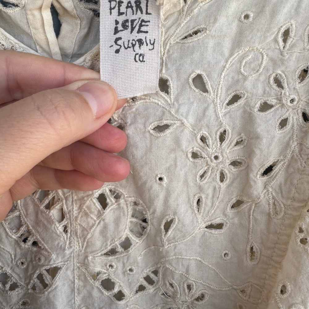 Magnolia Pearl Eyelit Selah Blouse NWOT - Picture 5 of 16